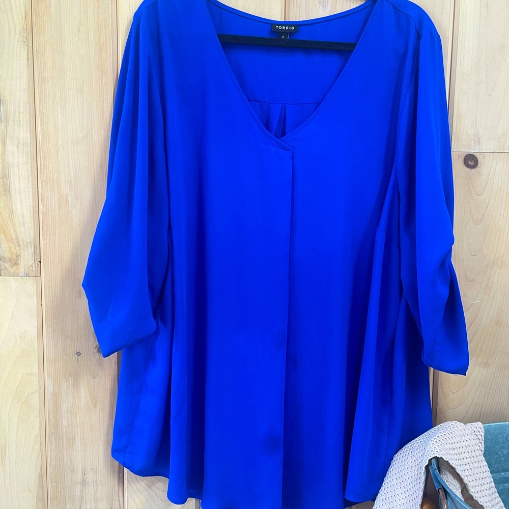 Torrid Bright Blue Blouse Size 3